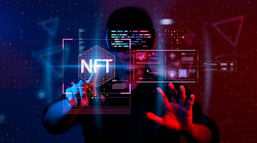 Exploring the Role of NFTs in Scientific Crowdfunding and Crowdsourcing